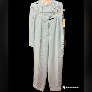 New Amanda Smith suits, size 8, pants, top and blazer- 3 piece suit